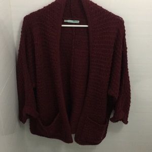 Oversized burgundy open sweater